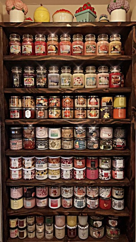 𝐍𝐢𝐤𝐨𝐥𝐞 | 𝐂𝐚𝐧𝐝𝐥𝐞 𝐕𝐚𝐧𝐢𝐭𝐲 on Instagram: “When people ask, do you like candles?  Me: 🥰 #CandleLover #CandleCommunity  #CandleCollection #CandleShelf #Organization #YankeeCandle…” Candle Collection Display, Candle Storage, Acid Bath, Candle Shelf, House Organisation, Autumn 2024, Candle Collection, Yankee Candle, Displaying Collections