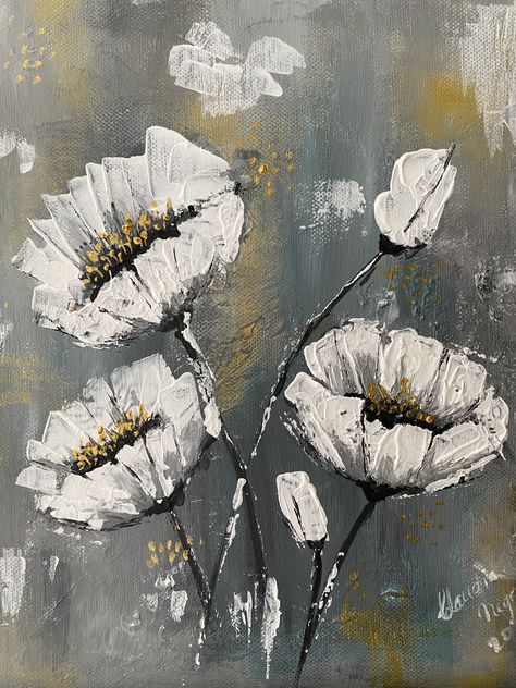 Grey Acrylic Painting Ideas, Gray Paintings Canvas, Grey Painting Ideas On Canvas, Grey And Gold Background, Acrylic Painting Backgrounds Ideas, White Flower Paintings, Abstract Poppy Painting, Knife Acrylic Painting, Oversized Flowers