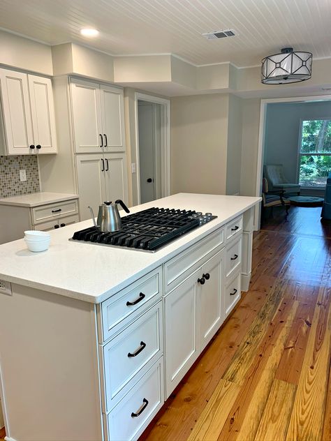 Cook Top In Island, Kitchen Remodel Island Stovetop, Stove With Downdraft, Island Gas Stove, Island Gas Cooktop, Gas Cooktop Island, Gas Cooktop In Island Downdraft, Kitchen Island With Cooktop, Narrow Kitchen Island