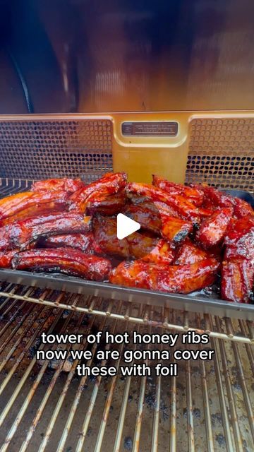 Barbeque Ribs On Grill, Side Ribs Recipe, Pork Ribs On The Grill, 321 Smoked Ribs, Party Ribs, Honey Party, Honey Ribs, Grilled Baby Back Ribs, Pork Ribs Grilled