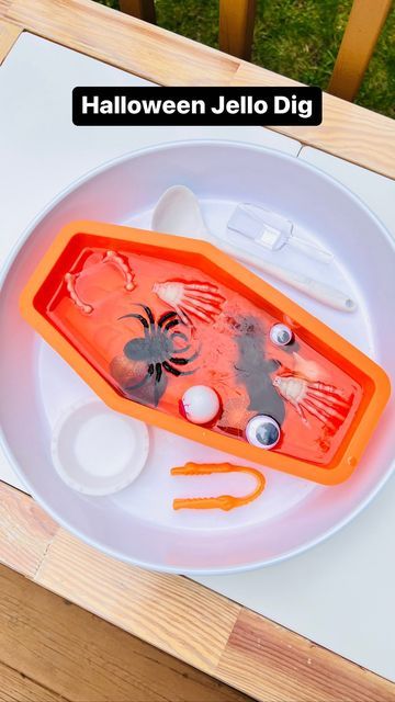 Halloween Jello Sensory Bin, Halloween Sensory Table Preschool, Spooky Jello, Jello Sensory Bin, Jello Sensory Play, Jello Dig, Halloween Sensory Box Game, Dollar Tree Halloween Sensory Bin, Pumpkin Guts Sensory Bin