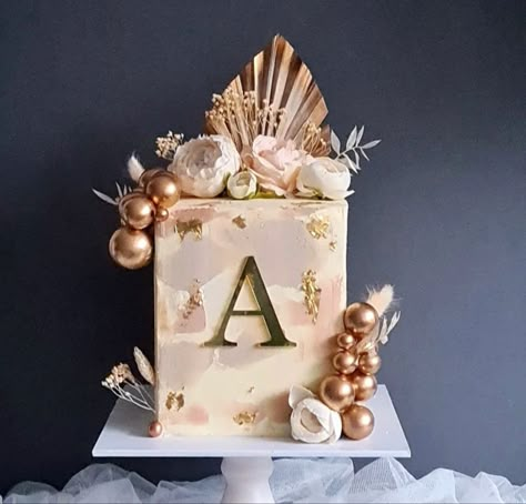 Square Cake Design, Modern Birthday Cakes, Tiered Cakes Birthday, Beautiful Cake Designs, Square Cake, Buttercream Cakes, Birthday Cakes For Women, Creative Birthday Cakes, Cakes For Women