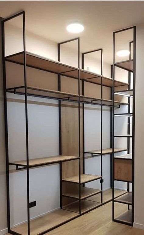 Closet Estilo Industrial, Retail Store Interior Design, Clothing Store Interior, Dressing Room Closet, Dream Closet Design, Closet Design Layout, Closet Renovation, Hotel Room Design, Closet Layout