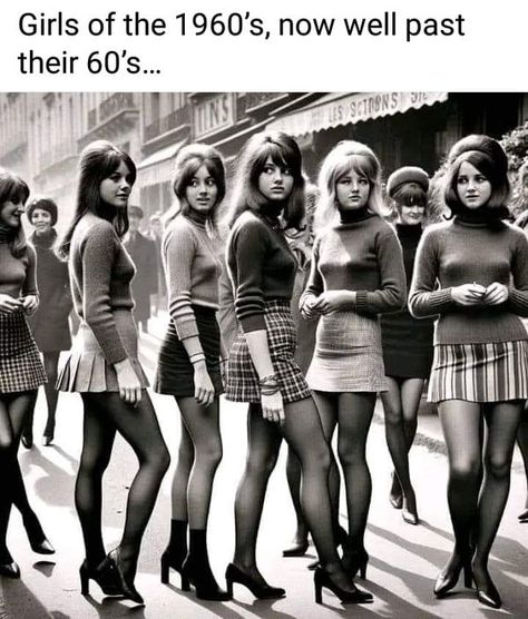 1960 Mini Skirt, 1960s Mini Skirt, Early 70s Fashion, 60s Mini Skirt, 60s Fashion Vintage, Hippie Quotes, 60s Women, 60s And 70s Fashion, Animals Photos