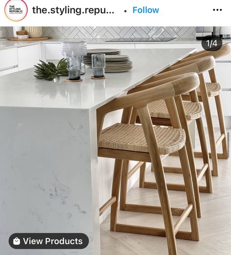 Kitchen Stool, The Perfect Kitchen, Unique Flooring, Luxury Furniture Brands, Perfect Kitchen, Coastal Kitchen, Tiny House Interior, Easy Home Decor, Kitchen Stools