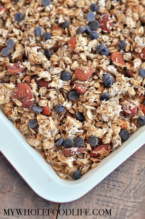 Almond Joy Granola Recipe, Almond Butter Granola Recipe, Almond Granola Recipe, Cherry Almond Granola Recipe, Maple Almond Granola, Joy Of Baking, Healthy Granola, Protein Bars Homemade, Almond Granola