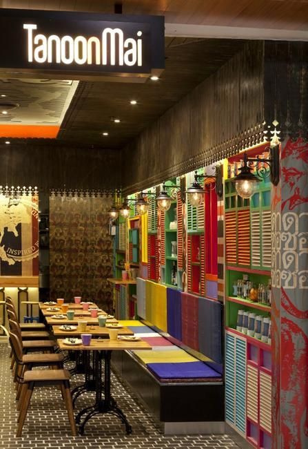 Mexican Restaurant Decor, Modern Restaurant Design, Industrial Restaurant, Colorful Interior Design, Eclectic Interior Design, Eclectic Modern, Cafe Interior Design, Beautiful Interior Design, Restaurant Interior Design