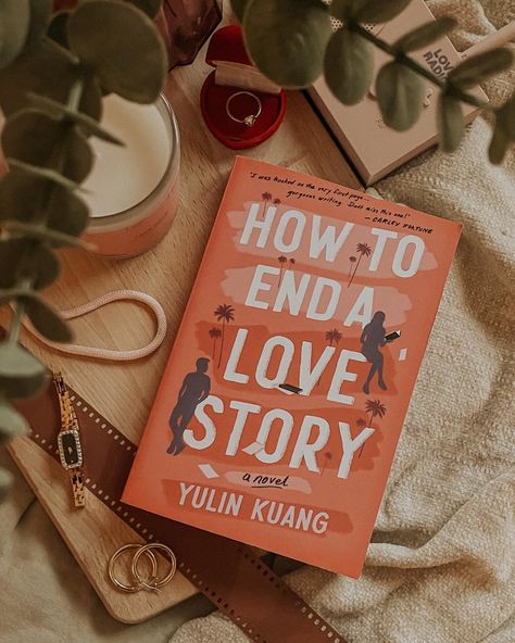 ✍🏽 a snapshot of my current read — how to end a love story by Yulin Kuang. I saw @bookswithtay reading this one during her recent trip and I had to snag one. I’m only about 50 pages in, but I’m liking the writing and Helen’s (FMC) voice. Have you read this yet or added to your tbr? Quick Summary: Two writers with a complicated history end up working on the same TV show... Can they write themselves a new ending? A sexy and emotional enemies-to-lovers romance guaranteed to pull on your hear... Love Radio, Light Academia Aesthetic, Lovers Romance, A Love Story, What To Read, Romantic Style, Romance Books, A Love, I Saw