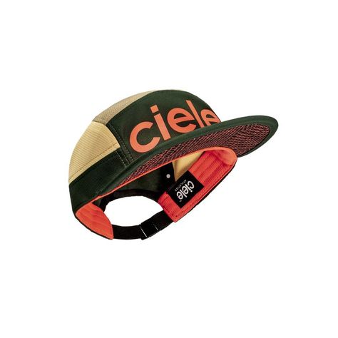 Ciele Go Cap Ciele Hats, Best Running Gear, Ideas Sketch, Lifestyle Club, Tech Wear, Reel Ideas, Running Apparel, Running Cap, Camp Style