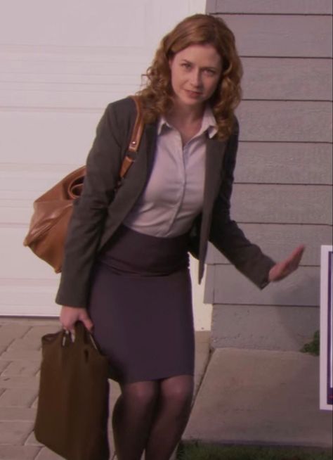 Pam From The Office, Pam Beasley, Pam The Office, Pam Beesly, The Office Characters, Office Attire Women, Jenna Fischer, The Office Show, Academia Outfits