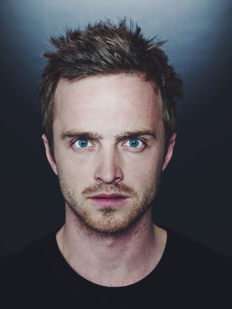 Aaron Paul from Breaking Bad  How come normal people can't be like this Breaking Bad Season 2, Breaking Bad Seasons, Breaking Bad Jesse, Aaron Paul, Corte De Cabelo Masculino, Jesse Pinkman, Better Call Saul, Big Love, Breaking Bad