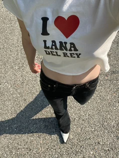 Lana Del Rey Looks, I Love Lana Del Rey, Downtown Coquette, Lana Del Rey Vintage, Lana Del Rey Merch, Love Lana Del Rey, Lana Del Rey Shirt, Lana Del Rey Outfits, Lana Del Rey Concert