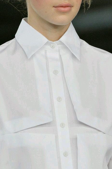 Classic White Shirt, Shirt Detail, Clothing Details, Christopher Kane, Fashion Pattern, White Shirts, Mode Style, White Fashion, Fashion Essentials