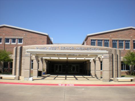 These are some of the top-rated public high schools in Plano Texas based on a variety of measures, including academic performance and equity according GreatSchools ratings. 5) Plano Isd Academy High School 4) Jasper High School 3) Plano East Sr High School 2) Plano West Senior High School 1) Plano Senior High School #dallastexasliving #movingtodallastexas #livingindallastexas #thingstodoindallas #thingstodoindallastexas #dallastexaseats #planotexas #planohighschools Ireland Recipes, Food Logos, Moving To Dallas, West High School, Texas Living, Schools In America, Panama Travel, Plano Texas, Public High School