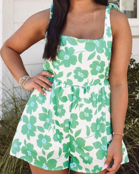 New 🎉 Green Flower Knotted Straps Romper Set Dive into the warm season with our Green Flower Knotted Straps Romper Set – your go-to piece for making a statement in the sun. Crafted for those who dare to stand out, this romper boasts a bold flower print that screams summer fun. The knotted straps aren't just a detail; they're a declaration of style, adding an edge to your ensemble Color: Green Size: S, M, L, XL Price: $32.99 Comment "Sold" to purchase this item. You'll receive an invoice in ... Flowy Romper, Minimal Accessories, Graphic Tank Tops, Green Floral Print, Green Flower, Vibrant Flower, Loungewear Set, Printed Rompers, Feminine Look