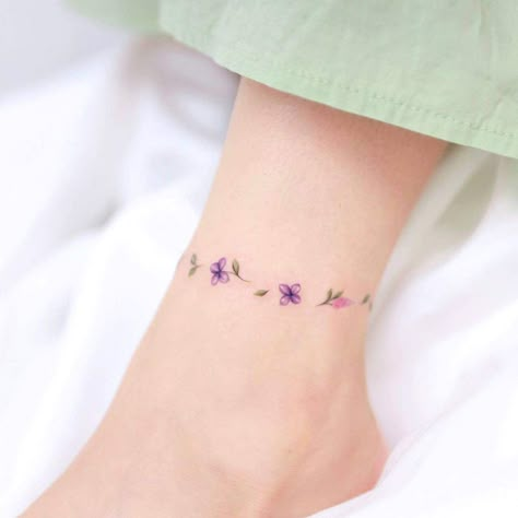 Mandala Foot Tattoo, Butterfly Foot Tattoo, Foot Tattoo Ideas, Anklet Tattoos For Women, Ankle Tattoo Designs, Ankle Tattoos For Women, Anklet Tattoos, Foot Tattoos For Women, Tatuaje A Color