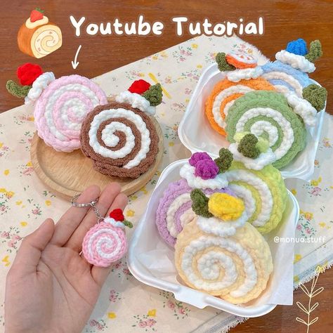 Roll Cake Tutorial ‧₊˚𖦹‧˚⊹ Full tutorial in my Youtube: Monua DIY This is my very first crochet dessert!! And I love it so much 😁 will… | Instagram Crochet Dessert Pattern, Cake Crochet Pattern Free, Crochet Cake Free Pattern, Crochet Cake Pattern, Crochet Desserts, Dessert Crochet, Cake Crochet Pattern, Crochet Bread, Clay Desserts