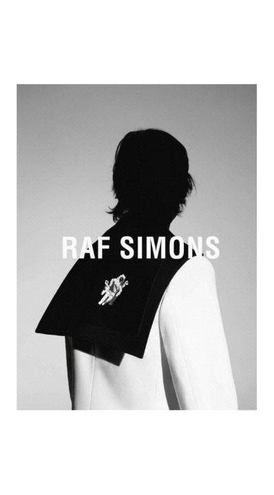 Raf Simons Spring / Summer 2015 Campaign Raf Simons Campaign, Fashion Wallpaper, Raf Simons, Fashion Advertising, John Galliano, Advertising Campaign, Ad Campaign, Fashion Photographer, Fashion Photo