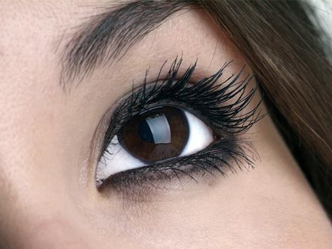 Stunning Kohl Inspired Eye Looks  #makeup #beauty #eyelooks Apply Kajal, Eye Kajal, Irritated Eye, Nude Eyeshadow, Eyelash Growth, How To Apply Mascara, Stunning Eyes, Eye Makeup Tips, Dry Eyes