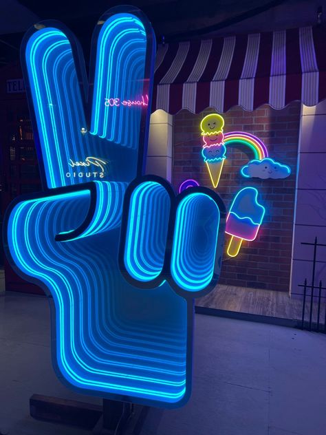 #NeonSigns #BrightIdeas #NeonSignNames #NeonInspiration #NeonRoom #RoomDecor Mirror Signs, Infinity Signs, Neon Mirror, Laser Projects, Infinity Mirror, Infinity Sign, Mirror Sign, Custom Neon, Chic Home Decor