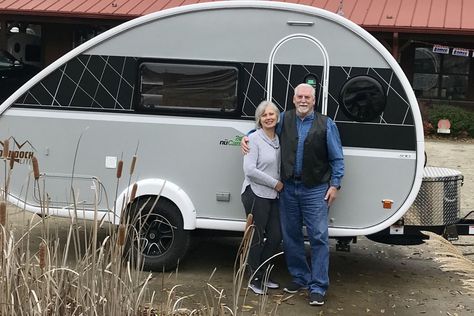 The reasons why we replaced our tiny teardrop with a bigger one. Tab Trailer, Jeep Camping, Tiny Trailers, Tiny Camper, Teardrop Camper, Diy Camping, Big Guys, Big Guy, T B