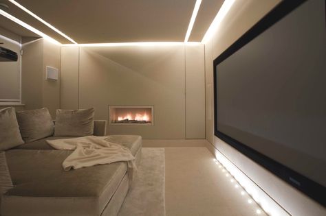 Cinema Decor, Home Theater Room Design, Theater Room Design, Home Cinema Room, Best Home Theater, Home Theater Rooms, Home Theater Design, 아파트 인테리어, Theatre Room