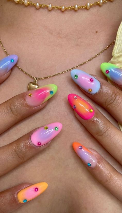 Unique Nail Ideas, Summer Aura, Nails Inspo Summer, Interesting Nails, Clear Glitter Nails, Aura Nails, Airbrush Nails, Edgy Nails, Summery Nails