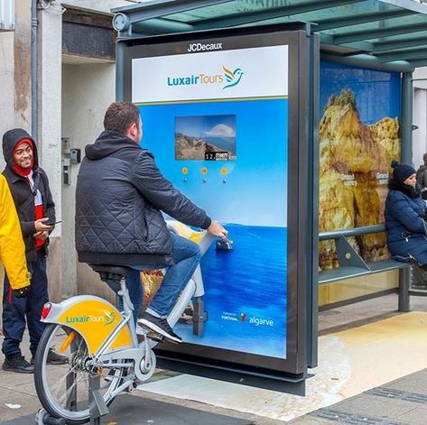 Street Furniture of OOH advertising from JCDecaux Creative Ooh Advertising, In Store Activation Ideas, Ooh Advertising Creative, Creative Bus Stop, Bus Stop Advertising, Outdoor Digital Signage, Pride 2024, Field Marketing, Interactive Advertising