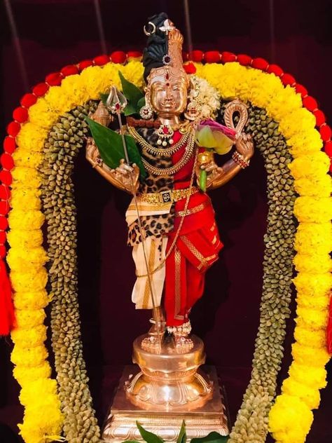 Arthanareeswarar Images, Arunachala Shiva Images, Hara Hara Mahadev, Hindu Statues Goddesses, Devin Art, Hara Hara, Hindu Rituals, Lord Murugan Wallpapers, Happy Navratri Images