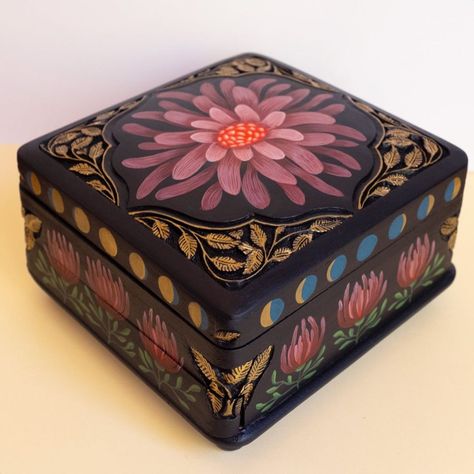 rosa de weerd | ‘Three Falling Stars Jewellerybox’ Custom project made out of an antique Indian wooden box. Restored, sanded, painted with groundlayers… | Instagram Personal Project Ideas, Custom Ring Box, Graphic Shapes Design, Painted Jewelry Boxes, Custom Jewelry Box, Decorative Paintings, Antique Jewelry Box, Falling Stars, Vintage Jewelry Box