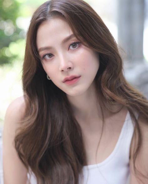 The Most Popular Actors and Actresses on Thai Update For The 1st Week of October 2023 - Thai Update Baifern Pimchanok, Korean Eye Makeup, Romantic Lighting, Beautiful Smile Women, Film Movie, Makeup Routine, Pretty Woman, Beautiful Hair, Asian Beauty