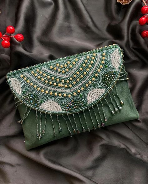 🆕New Envelope Purse 🆕 Available in 5 shades - ➡️ Green ➡️ Peach ➡️ Red ➡️ Silver ➡️ Gold *Size - 9.5 by 6 inch* - Fits Phone easily and quite spacious! Comes with a long Sling chain making it easy to carry ! ❤️ Price - ₹1050/- Code - 05/CB80S *Hurry Limited stock Ready to dispatch* Dispatch time - 3-5 days if ready Once sold out - 20 working days making 💫⭐✨🌟 Shipping free within India . To place an order DM or whatsapp us on +916284591082 . . Follow @clutches_by_rohika for more de... Indian Clutch, Purse Wedding, Beaded Clutch Bag, Envelope Purse, Chain Making, Beaded Clutch, Bank Transfer, Limited Stock, Clutch Purse