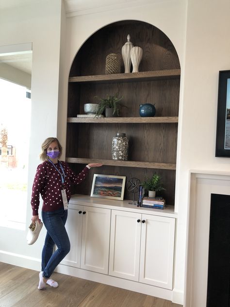 Arched Built Ins With Tv, Arches Built Ins, Built In With Arch, Built In Arched Cabinet, Arched Alcove Ideas Living Room, Wooden Built Ins, Built In Arched Bookshelves, Arch Built In Shelves, Formal Dining Room Ideas Alternative