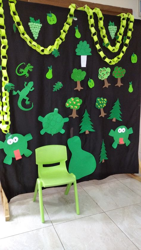 Green Day Decoration In School, Colours Day Decoration In School, Green Colour Day Celebration In School, Green Day Board Decoration For Preschool, Green Day Celebration Ideas In Preschool, Green Day Ideas For Preschool, Green Colour Activity For Preschool, Green Colour Day Decoration In School, Green Colour Day Activities For Kids