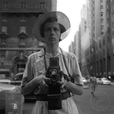 Vivian Maier - selfpotrait by Littlemad, via Flickr Vivian Maier Street Photographer, Vivian Mayer, Holding A Camera, Photo New York, Berenice Abbott, Diane Arbus, The Nanny, Robert Doisneau, Vivian Maier