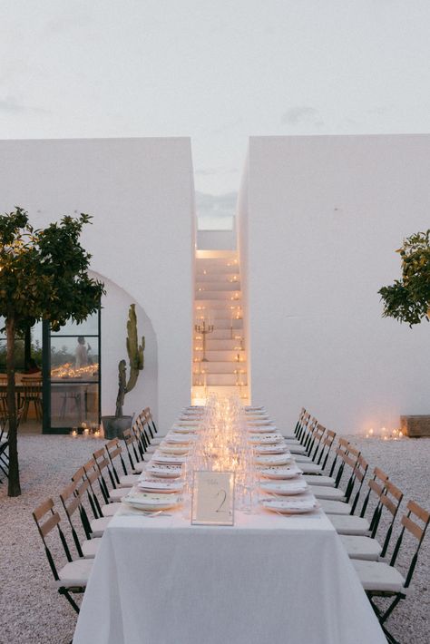 The Lane Minimalistic Wedding Decor, Modern Outdoor Wedding, Masseria Moroseta, Lusty Glaze, Portuguese Wedding, Summer Tones, Candlelit Reception, Minimalistic Wedding, Minimalist Wedding Decor