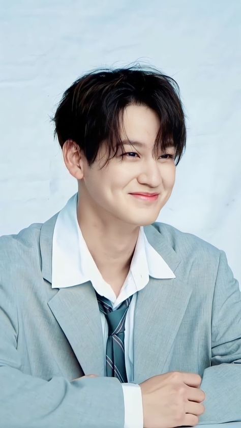 #kimbum #leerang #kimbeom #bts #kpop #korea #korean #kdrama #leeminho #koreandrama #koreanactor #jichangwook #tvn #dramakorea #leejongsuk #goblin #chaeunwoo #parkseojoon #theheirs #gongyoo #namjoohyuk #kimwoobin #boysoverflowers #jongsuk #leedongwook #thekingeternalmonarch #seoyeji Kim Bum Actor, Lee Min Ho Shirtless, Kim Boem, Most Handsome Korean Actors, Kim Beom, Song Kang Ho, Easy Photography Ideas, Straykids Hyunjin Photoshoot, Kim Sang