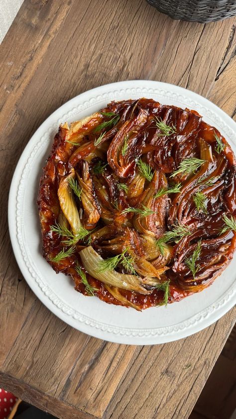 Fennel Tarte Tatin | Plants a la Dirty Raven Recipe For Lunch, Yotam Ottolenghi, Time To Eat, Radishes, Fennel Seeds, Latest Recipe, Balsamic Vinegar, Fennel, Lunch Recipes