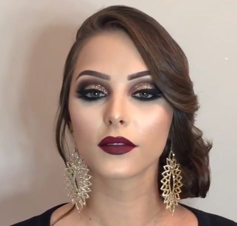 ✨Follow @luxprincess for more pretty pins!✨ Wine Red Lipstick, Trucco Glam, Bronze Makeup Look, Wine Lipstick, Party Make-up, Pop Art Makeup, Bronze Makeup, Neutral Makeup, Pinterest Makeup