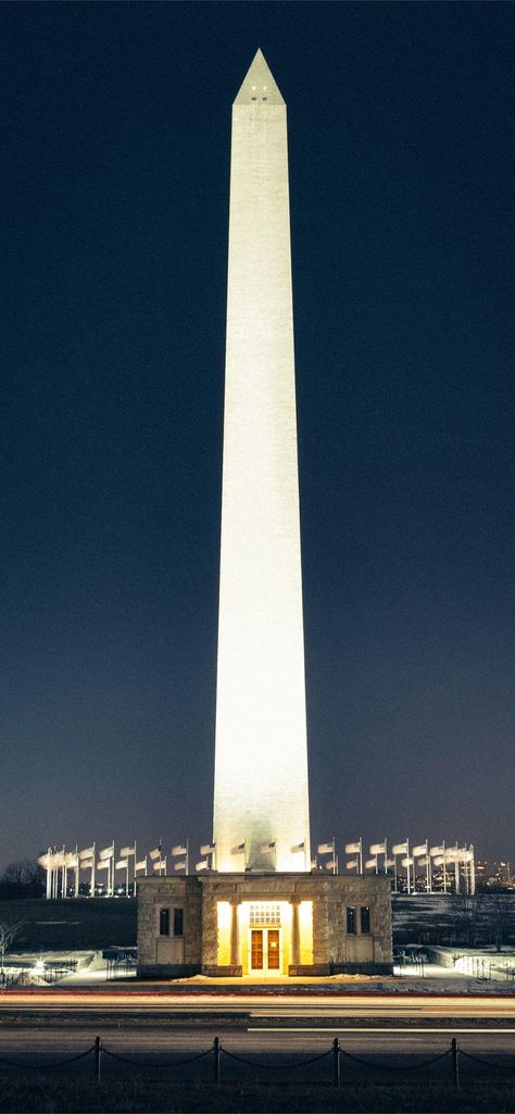 washington dc #washingtondc Washington Dc Landmarks, Dc Monuments, Over 40 Hairstyles, Most Beautiful Wallpaper, Washington Monument, Architecture Fashion, Railing, Beautiful Wallpapers, Iphone Background