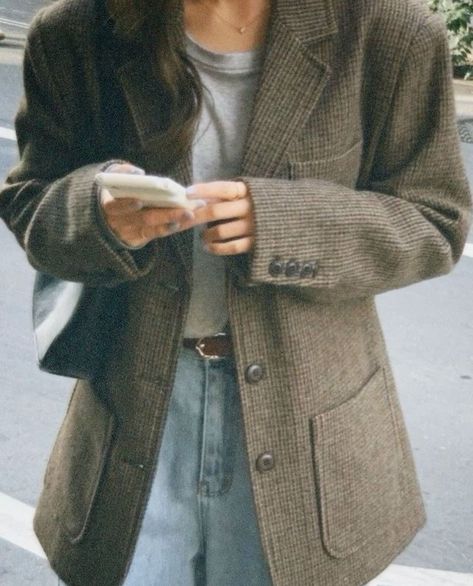 Autumn Skirt Outfit, Blazer 2024, Best Winter Outfits, Uni Outfits, Autumn Fits, Blazer Outfit, Midi Skirts, Mode Inspo, Blazer Outfits