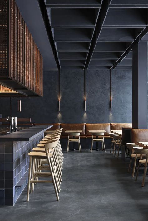 Restaurant Interior Design Modern, Industrial Restaurant Design, Rustic Restaurant Interior, Courtyard Restaurant, Resturant Design, Bistro Design, Restaurant Design Inspiration, Modern Restaurant Design, Industrial Cafe