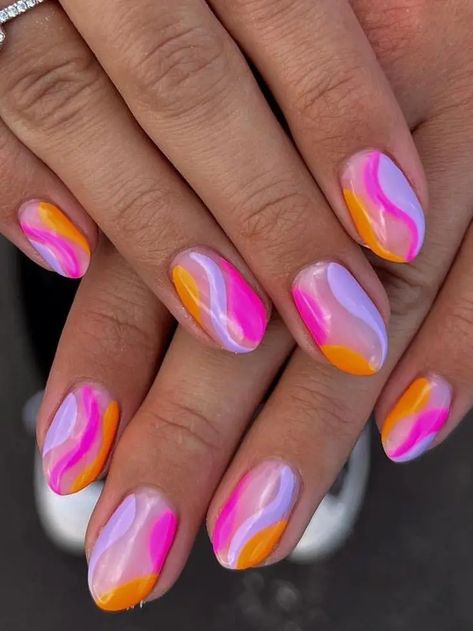 Short Summer Nails - Radiant Designs & Trends Holiday Short Nails Summer, Beach Nails Vacation Simple Acrylic, Toe Nail Designs For Summer Toenails, Short Holiday Nails Summer, Bright Nail Ideas, Lotus Casino, Gel Nails For Summer, Holiday Nails Summer, Preppy Nails