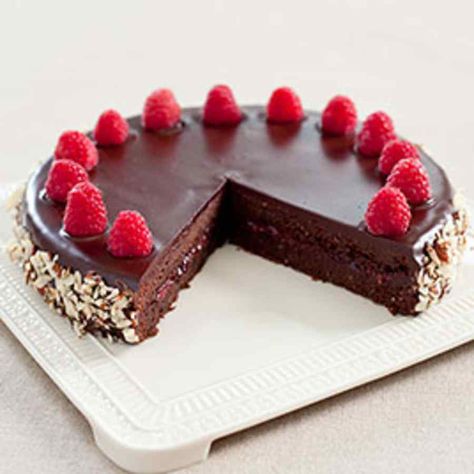 Chocolate-Raspberry Torte Raspberry Chocolate Torte, Sachet Torte, Chestnut Dessert, Sacher Torte Recipe, European Cakes, Mint Slice, Raspberry Torte, Torte Recipe, Chocolate Torte