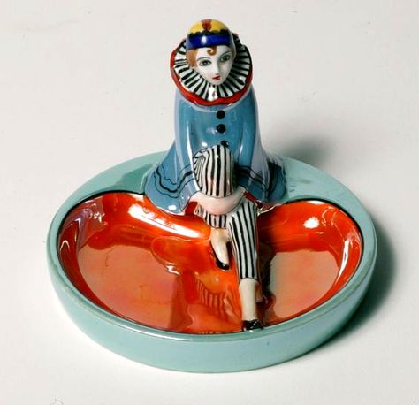 Clown Ashtray, Checkered Floor Kitchen, Vintage Ashtray, Ceramic Spoons, Vintage Eclectic, Art Deco Era, Oui Oui, Ashtrays, Vintage Love