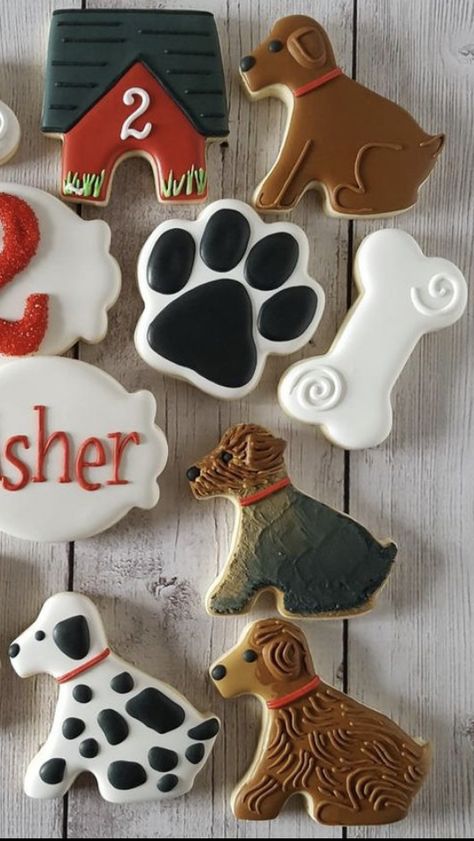 Dog Cookie Recipes, Dog Bone Cookies, Cat Cookies, Cutout Sugar Cookies, Cookies For Kids, Dog Cookies, Fancy Cookies, Creative Cookies, Christmas Cookies Decorated