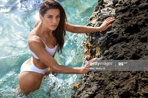 Alex Morgan, Sports Illustrated, Swimsuit 2019 Alex Morgan Swimsuit, Alex Morgan Soccer, Hope Solo, Chic Swimsuit, Sport Woman Fitness, Award Winning Photography, Alex Morgan, Saint Lucia, Sports Illustrated Swimsuit