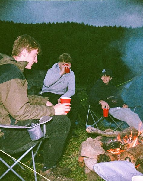 NA Nishika N8000, 3d Film, Red Solo Cup, Teenage Boys, Film Camera, Shoot Ideas, Campfire, Scotland, Gif