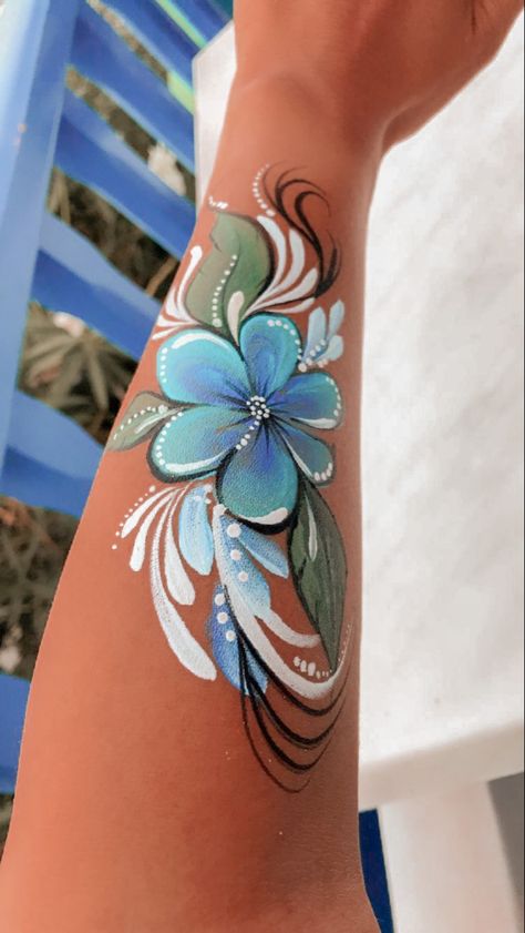 Face Painting Flowers, Face Painting Tips, Adult Face Painting, Girl Face Painting, Arm Painting, Leg Painting, Leg Art, Skin Paint, Arm Art