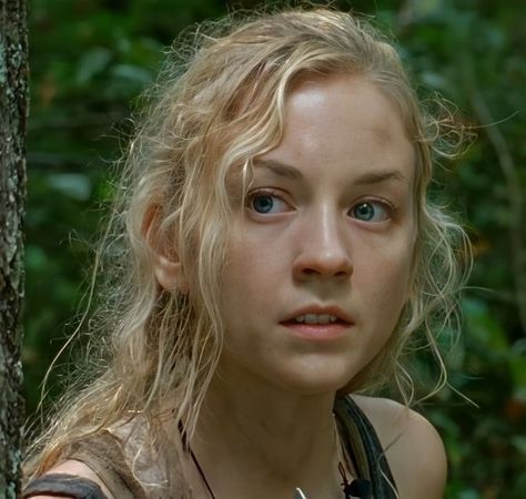 Beth Greene Icon, Dr Characters, Glenn Y Maggie, Beth Greene, Twd Memes, Emily Kinney, Walking Dead Cast, Scream Queens, Stranger Things Wallpaper